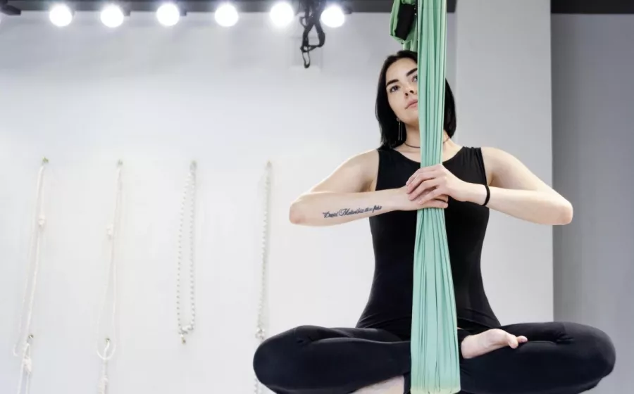Студия йоги Lo-Yoga в Краснодаре: Айенгара, Аэройога, Йога, Шпагат, Растяжка, Фитнес, Развиваться,