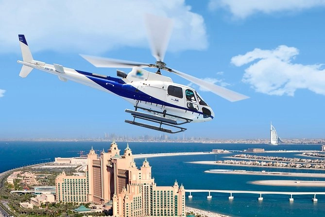 Обзорные экскурсии на вертолете от компании Falcon Helitours в Дубаи: Вертолет, На свежем воздухе, На Вертолете🚁, Полет на Вертолёте, Trip, Travelling , Helicopters 🚁 , Helicopter, Экскурсия,