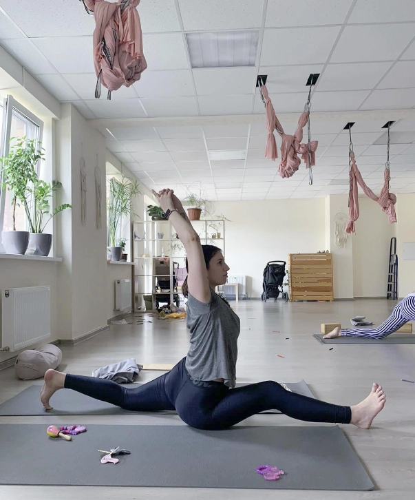 Студия йоги Lotus yoga studio в Краснодаре: Цигун, Йога для детей, Йога для беременных, Айенгара, Аштанга, Кундалини, Хатха, Аэройога, Развиваться, Фитнес,