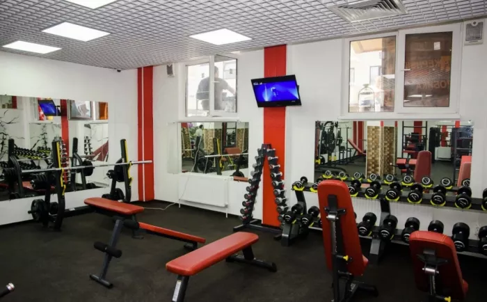 Фитнес-клуб "Lafitness"