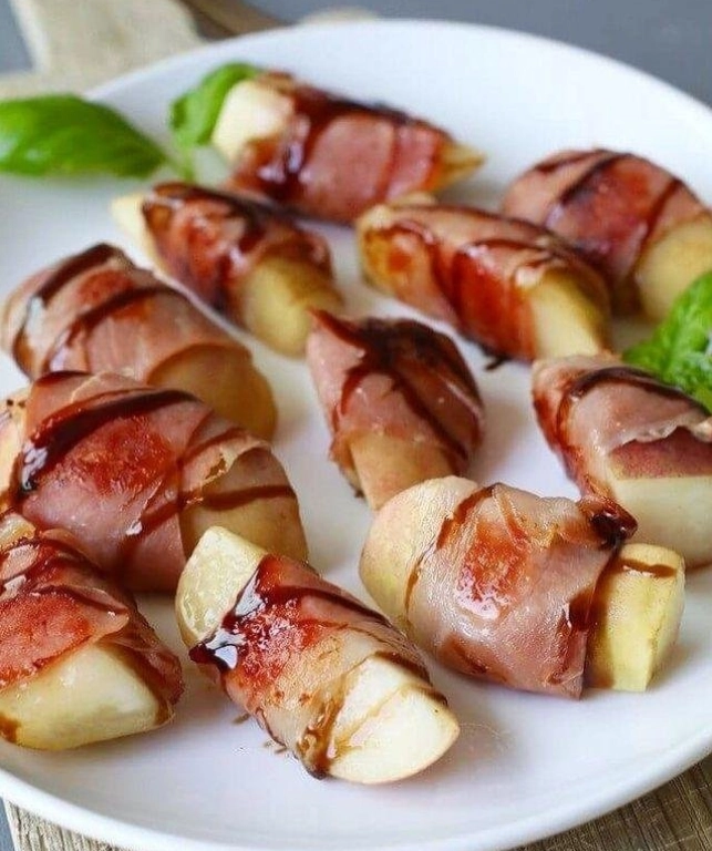 Ресторан La maree на Малой Грузинской в Москве: Рыбная кухня, Европейская кухня, Десерты, Фишмаркет, Рыба, Морепродукты, Средиземноморская кухня,