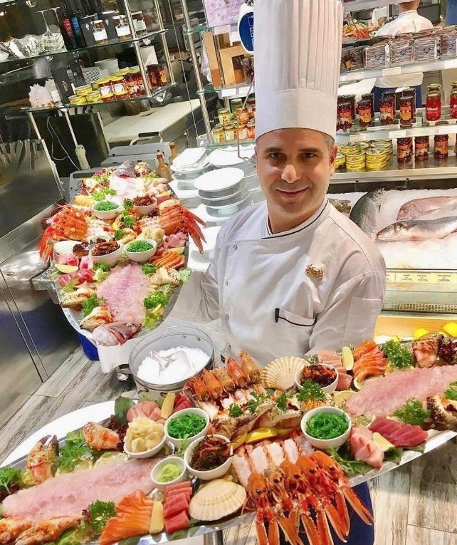 Ресторан La maree на Малой Грузинской в Москве: Рыбная кухня, Европейская кухня, Десерты, Фишмаркет, Рыба, Морепродукты, Средиземноморская кухня,