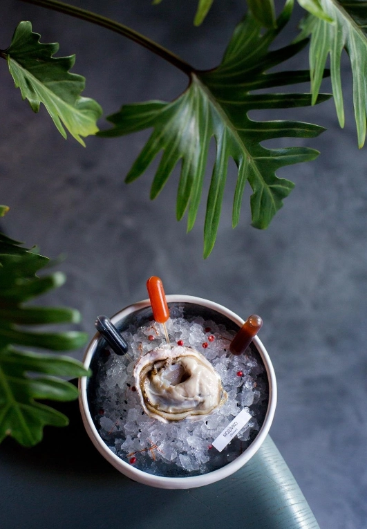 Рыбный ресторан Lure Oyster Bar в Москве: Рыбные заведения, Рыбная кухня, Морепродукты, Покушать, Рыба, Фишмаркет, Банные закуски,