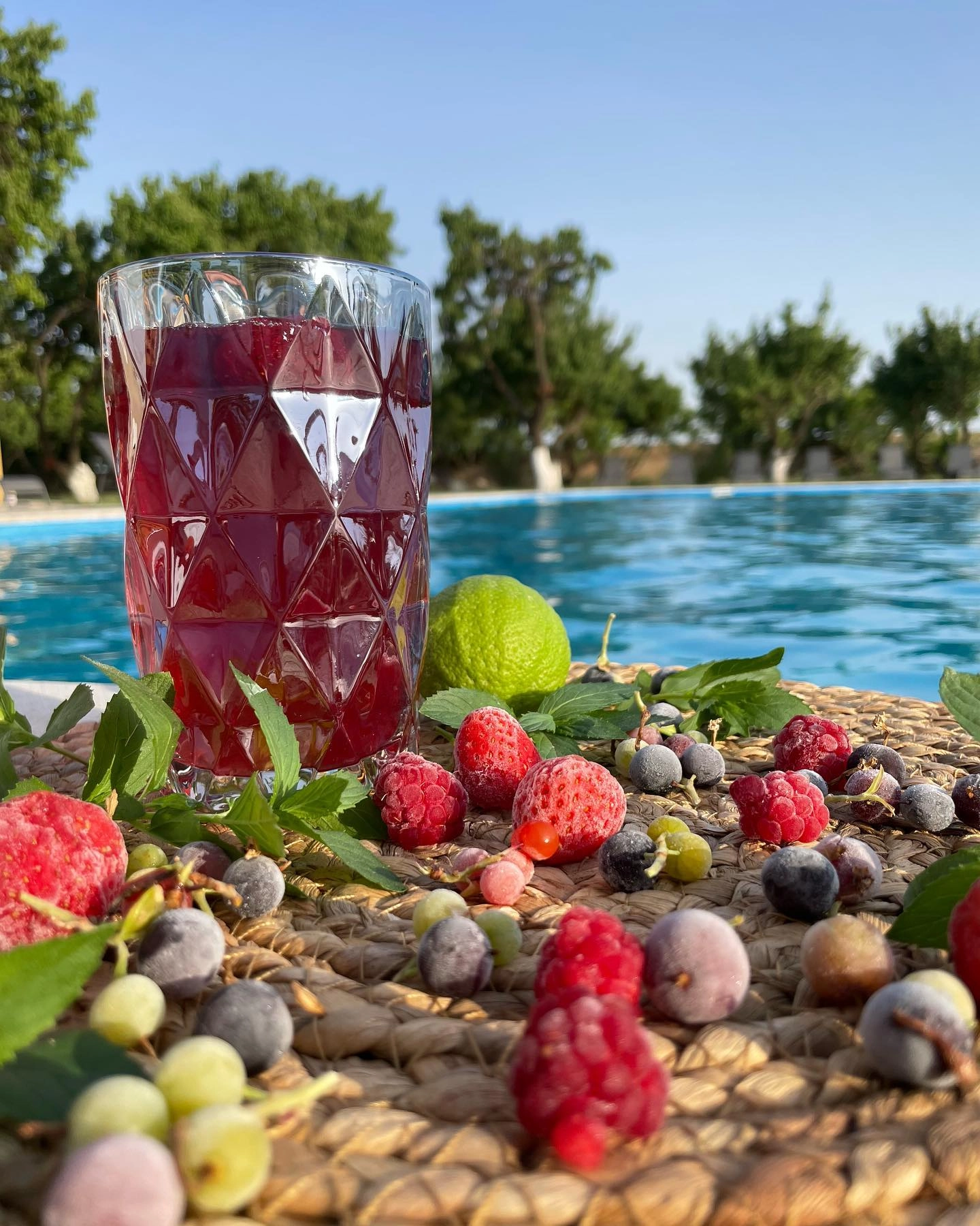 Бассейн "Lazur"