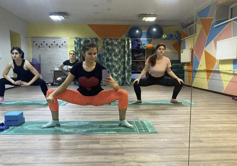 Центр йоги Polina в Краснодаре: Бодифлекс, Кундалини, Хатха, Аэройога, Развиваться, Фитнес, Гвоздетерапия,