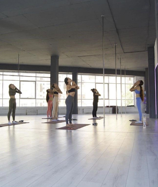 Фитнес-клуб Platforma Fitness в Краснодаре: Бодифлекс, Калланетика, Отдельный женский зал, Пилатес, Развиваться, Фитнес, Кроссфит, Аэробика, Зумба, Йога,
