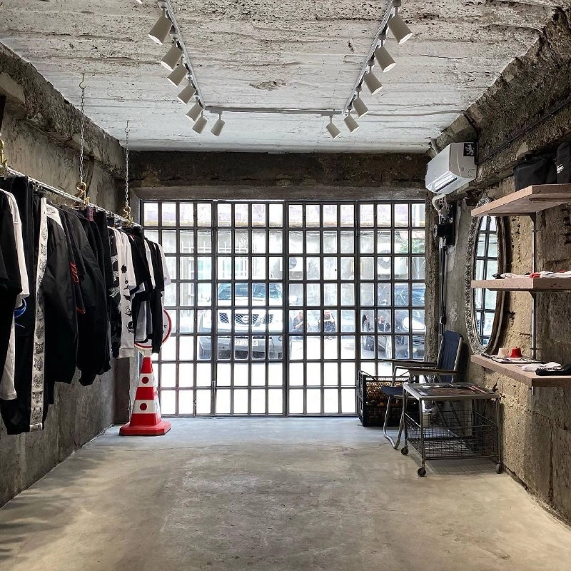 Магазин одежды Volchok в Ереване: Мода, Дизайн, Аксессуары, Бутик, Шоу-рум, стиль,