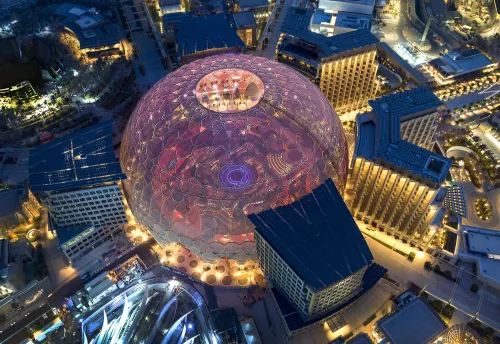 Площадь Al Wasl Plaza в сердце района Expo City в Дубаи