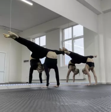 Студия растяжки, танцев и фитнеса "As fit"