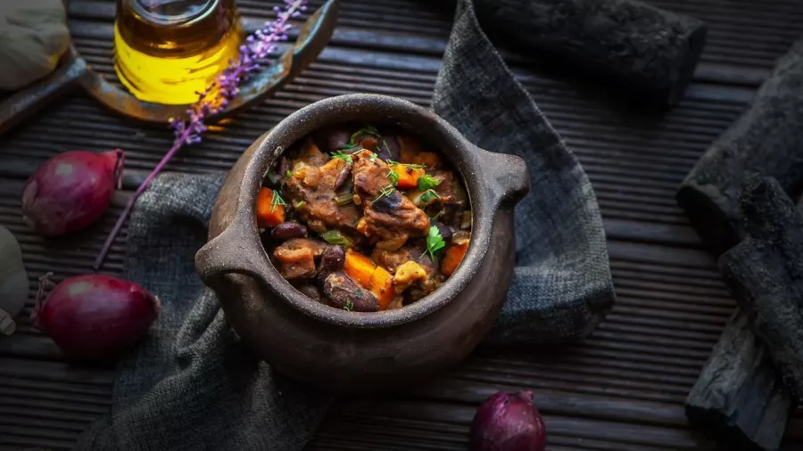 Ресторан Beer Academy Ethnograph в Ереване: Армянская кухня, Европейская кухня, Пиво, Алкоголь, Шашлык, Веранда, Крафтовое пиво, Встретиться с друзьями, Отдохнуть вечером,