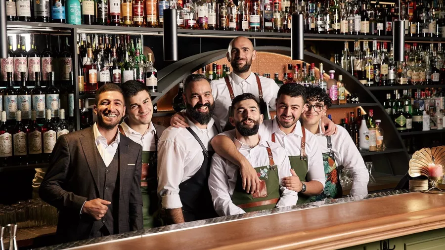 Бар Daboo в Ереване: Алкоголь, Коктейли, Веранда, DJ, Вечеринки, Для свиданий, Отдохнуть вечером, Потанцевать,