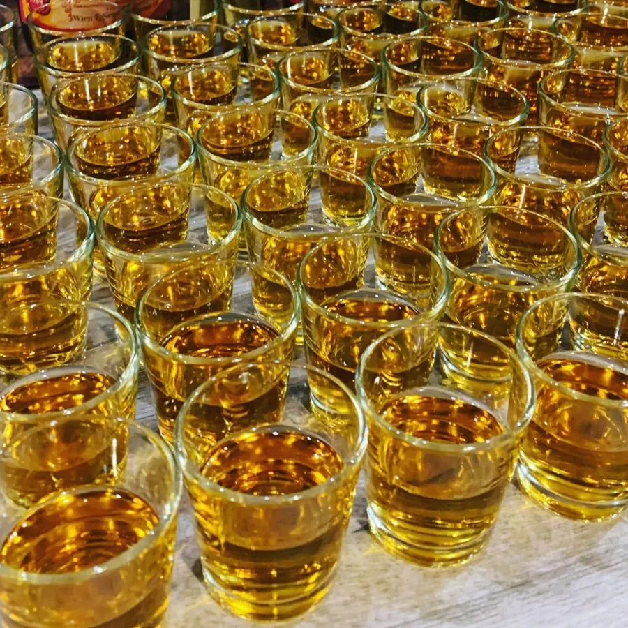 Бар ODD Fashioned в Ереване: Алкоголь, Коктейли, Авторские коктейли, Отдохнуть вечером, Бар, Встретиться с друзьями,