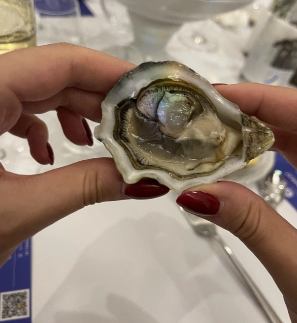 Ресторан Avgust на Бауманской в Москве: Баня, Рыба, Морепродукты, Рыбная кухня,