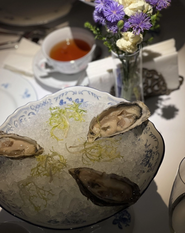 Ресторан Avgust на Бауманской в Москве: Баня, Рыба, Морепродукты, Рыбная кухня,