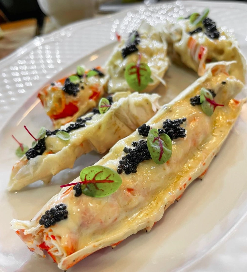 Ресторан Avgust на Садовой-Самотечной в Москве: Баня, Рыбная кухня, Морепродукты, Десерты, Рыба,