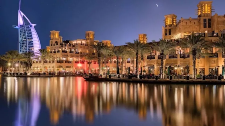 Курортный комплекс Madinat Jumeirah в Дубаи: Курорт, Курортный Комплекс , Туристам, Пора отдыхать, Что посетить , Крепость, Tourists , Visiting ,