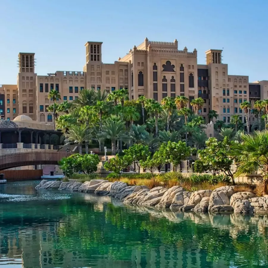 Курортный комплекс Madinat Jumeirah в Дубаи: Курорт, Курортный Комплекс , Туристам, Пора отдыхать, Что посетить , Крепость, Tourists , Visiting ,