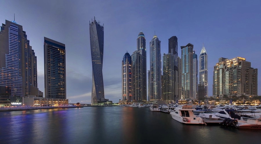 Небоскреб Cayan Tower в Дубаи: Небоскрёб , Башня, Здание, Достопримечательности , Cayan Tower, Tourists , Tower, Visiting , Что посетить ,