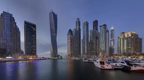 Небоскреб Cayan Tower  в  Дубаи