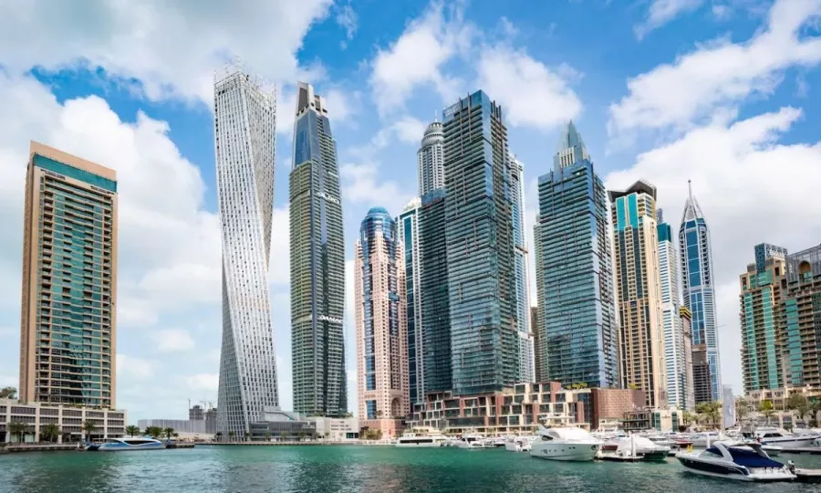 Небоскреб Cayan Tower в Дубаи: Небоскрёб , Башня, Здание, Достопримечательности , Cayan Tower, Tourists , Tower, Visiting , Что посетить ,