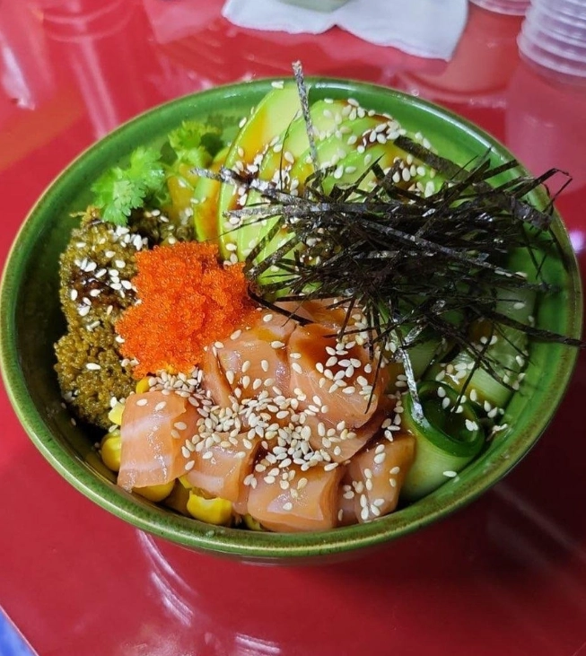 Кафе Poke Mo на Льва Толстого в Москве: Японская кухня, Паназиатская кухня, Поке, Мидии, Боулы, Том-Ям, Бизнес-ланч,