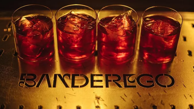 Бар "BANDEREGO"