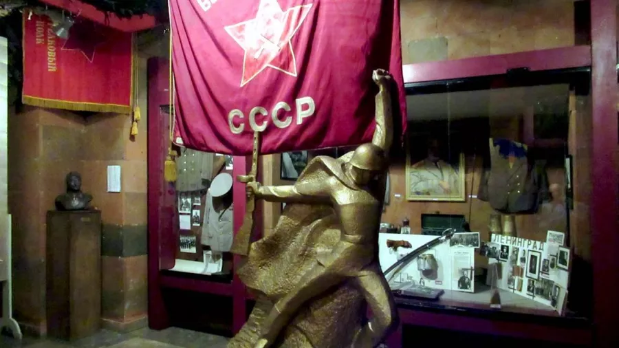 Военно-исторический музей Мать-Армения Министерства обороны РА в Ереване: Достопримечательности, История, Площадь, Музей, Память, Экспонаты,