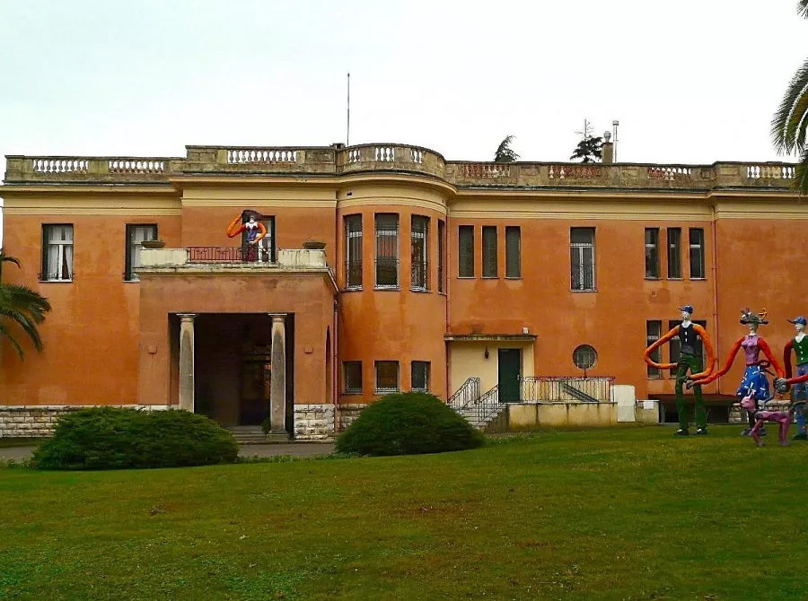 Музей Naif в Дубаи: Музей, Экскурсии, Что посетить , Туристам, Museum , Tourists , Visiting ,