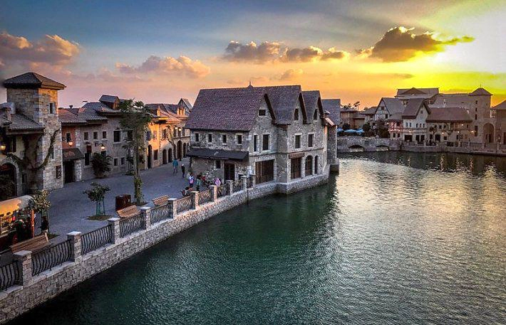 Променад Riverland Dubai в Дубаи: Прогулка, Променад, Фестьваль, Парк, Река, River, Riverland, Travelling ,