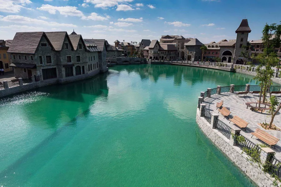 Променад Riverland Dubai в Дубаи: Прогулка, Променад, Фестьваль, Парк, Река, River, Riverland, Travelling ,