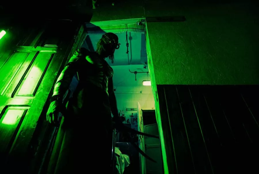 Квест Outlast в Екатеринбурге: Развлечение, Хоррор-Квест, Квесты Для Подростков, Игра, Логические Квесты, Активный Отдых, Игра Реальности,