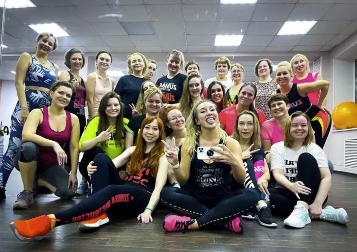 Обучение танцам "Fit life"