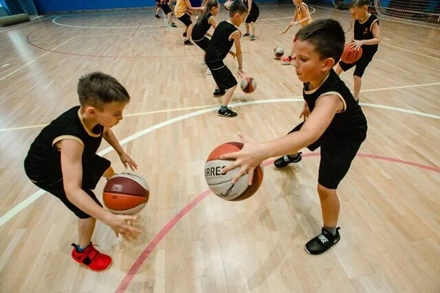 Баскетбольная академия Ibasket на Садовнической в Москве: Баскетбол , Зал, Мяч, Игра, Баскетболист, Баскетбольное кольцо, Тренер, Тренировка,