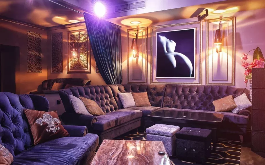 Ночной клуб Show Girls в Екатеринбурге: Шоу, Вечеринки, Бар, Танцы, Алкоголь, Знакомства,