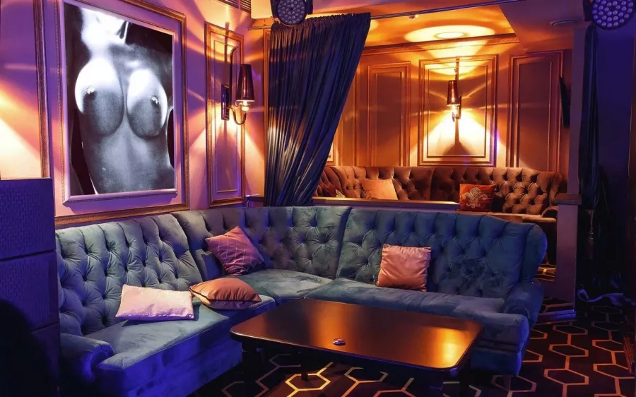 Ночной клуб Show Girls в Екатеринбурге: Шоу, Вечеринки, Бар, Танцы, Алкоголь, Знакомства,