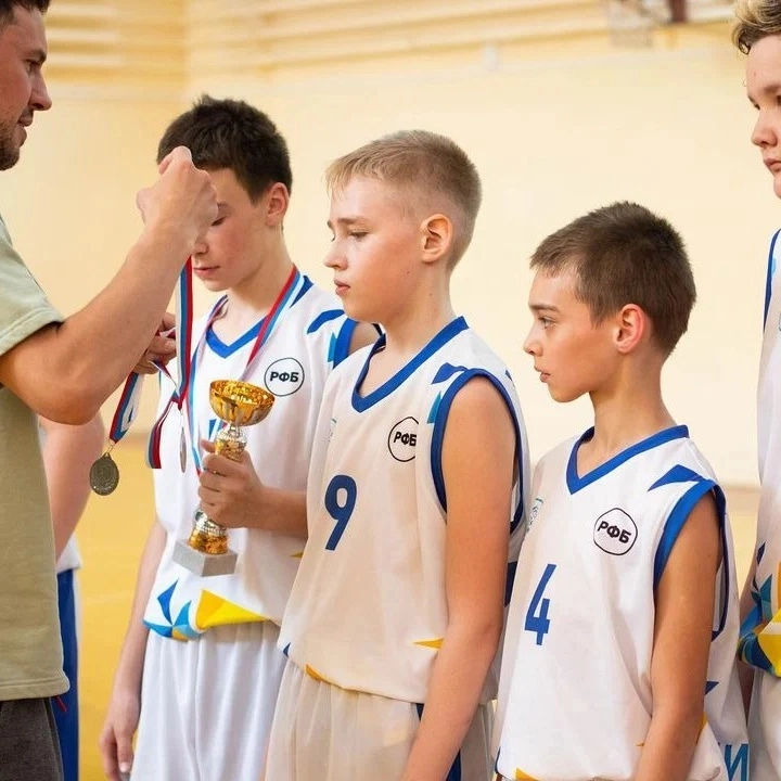 Школа баскетбола для детей Баскетвиль на Кузнечной в Екатеринбурге: Баскетбол , Зал, Мяч, Игра, Баскетболист, Баскетбольное кольцо, Тренер, Тренировка,