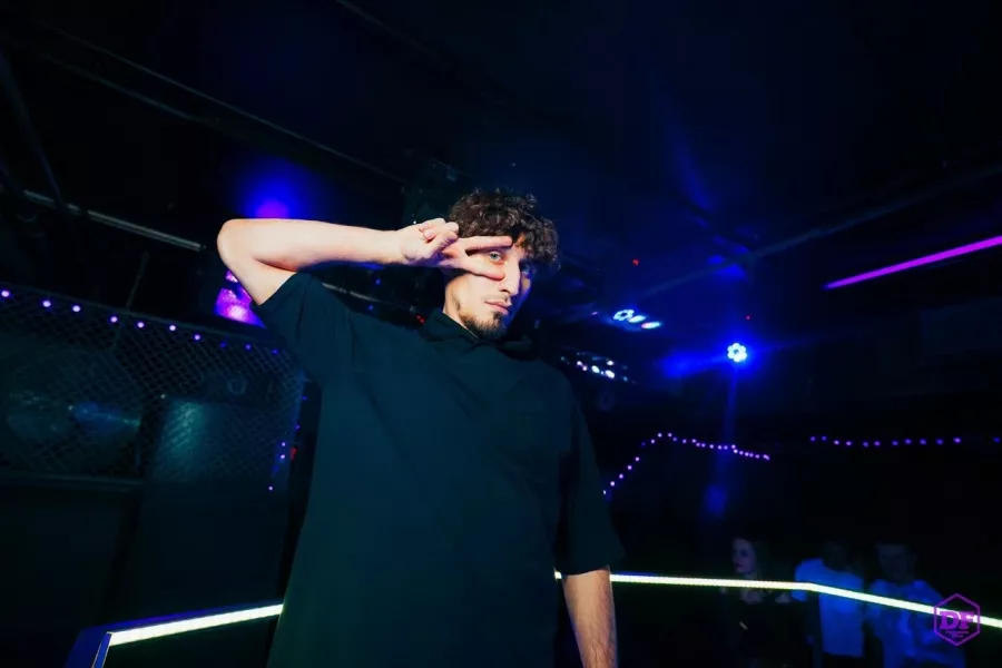 Ночной клуб Duty free в Екатеринбурге: Дискотека, Вечеринки, Бар, Танцы, Алкоголь, Знакомства,