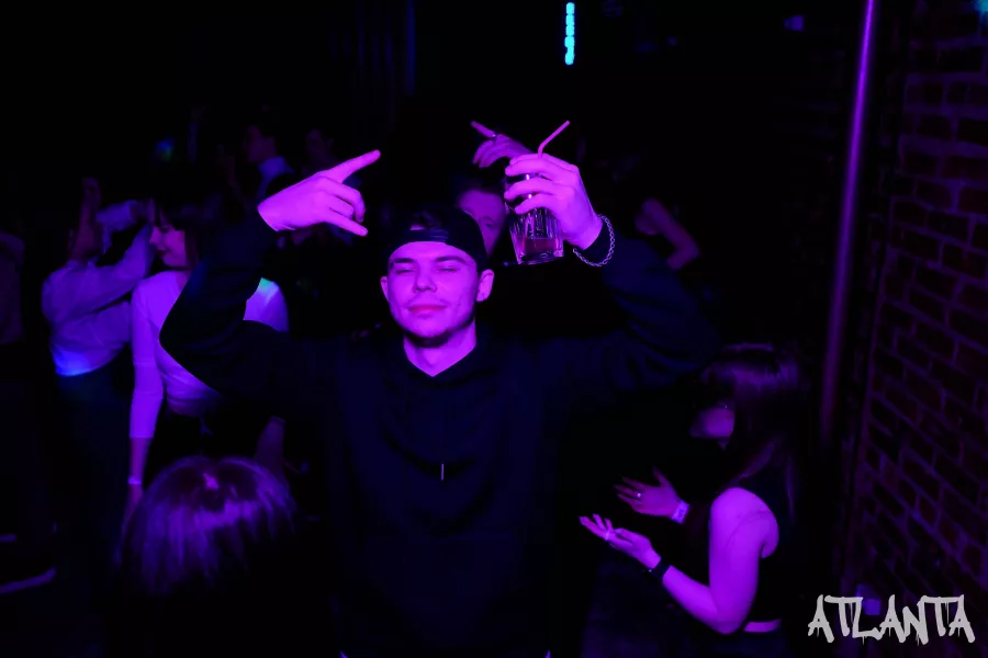 Ночной клуб Атланта в Екатеринбурге: Дискотека, Бар, Танцы, Алкоголь, Знакомства, Вечеринки,
