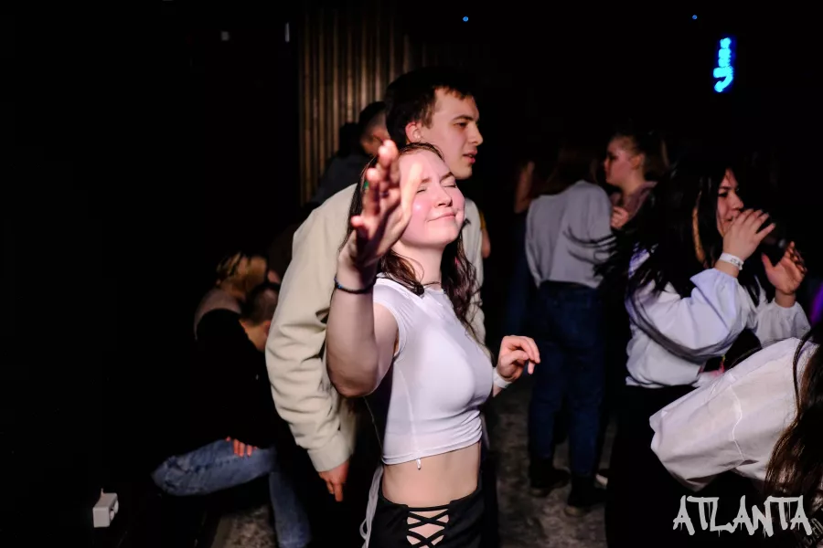 Ночной клуб Атланта в Екатеринбурге: Дискотека, Бар, Танцы, Алкоголь, Знакомства, Вечеринки,