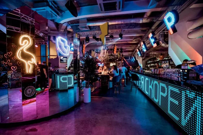 Ночной клуб "Руки Вверх"