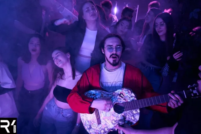 Ночной клуб "Ravez"