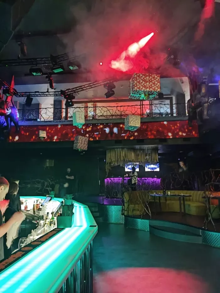 Ночной клуб "Легенда"