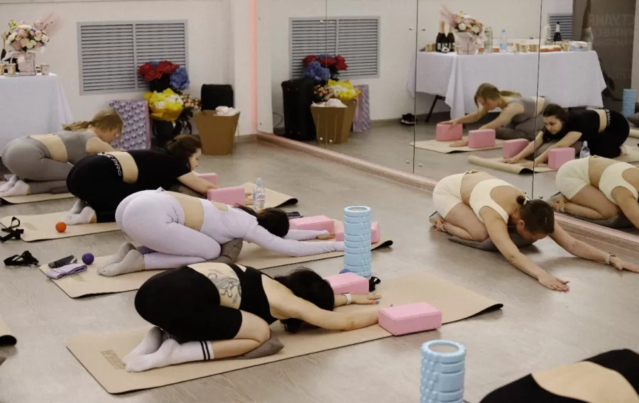 Студия фитнеса и растяжки Startseva zal в Перми: Спорт, Развитие, Йога, Отдельный женский зал, Пилатес, Фитнес,