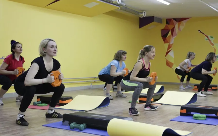 Студия фитнеса и танцев Mix в Перми: Калланетика, Отдельный женский зал, Стретчинг, Танцевальные программы, Развиваться, Фитнес, Йога, Аэробика, Пилатес, Фитнес для детей,