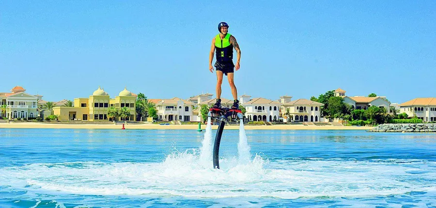 Водные развлечения от компании Hydro Watersports в Дубаи: Водные развлечения, Возле воды, Море, Аттракцион , Скутеры, Доска для Серфа, Сёрфинг, Флайборд,