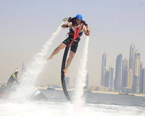 Водные развлечения от компании Hydro Watersports в Дубаи: Водные развлечения, Возле воды, Море, Аттракцион , Скутеры, Доска для Серфа, Сёрфинг, Флайборд,