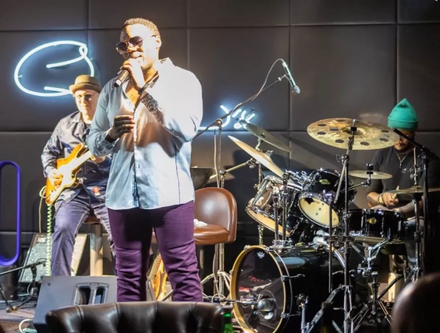 Джаз-клуб под управлением Квинси Джонса Q's Lounge в Дубаи: Музыка, Музыкально, Джаз, Лаундж, Концерты,