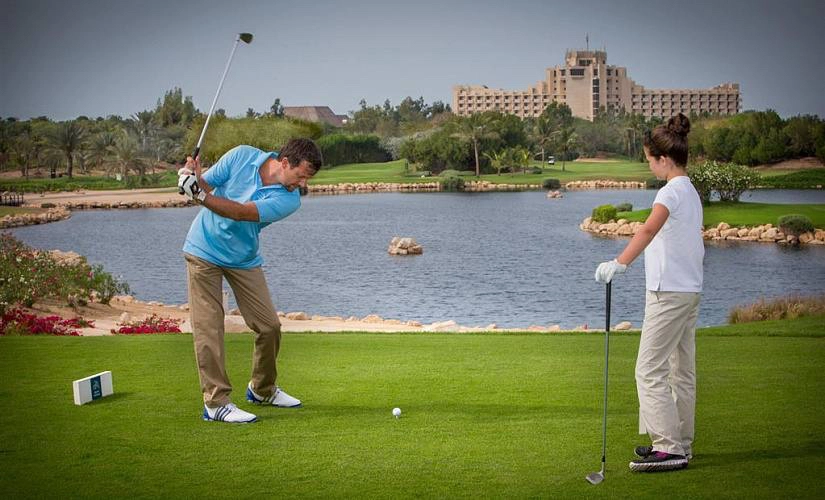 Поле для гольфа Jebel Ali Golf Resort в Дубаи: Развиваться, Гольф, Игра в Гольф, Клюшка 🏒 , Jebel Ali, Golf , ⛳️ ,