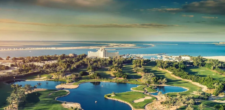 Поле для гольфа Jebel Ali Golf Resort в Дубаи: Развиваться, Гольф, Игра в Гольф, Клюшка 🏒 , Jebel Ali, Golf , ⛳️ ,