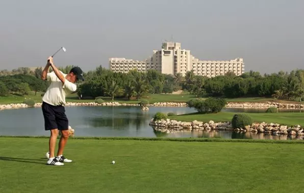 Поле для гольфа «Jebel Ali Golf Resort»
